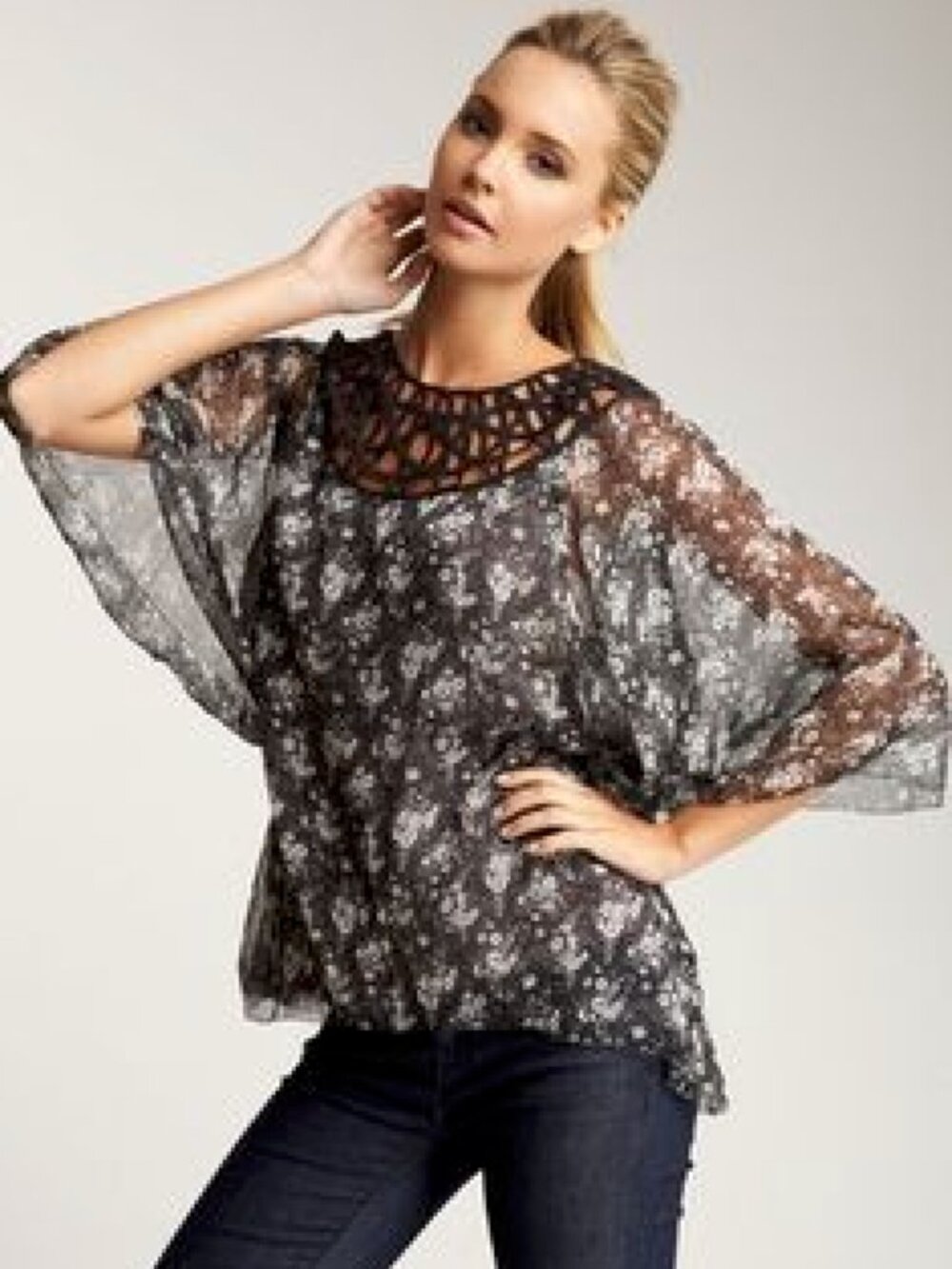 Robbi & Nikki Bouquet Print Pullover S